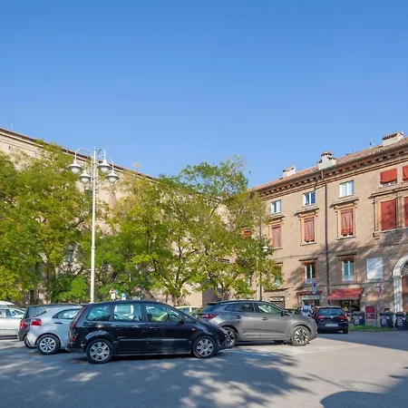 Ex Tribunale Palazzo Bentivoglio アパート