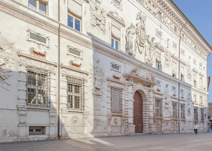 Ex Tribunale Palazzo Bentivoglio Daire