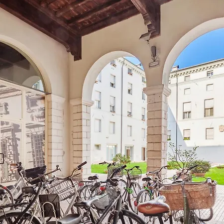 Ex Tribunale Palazzo Bentivoglio Apartmán