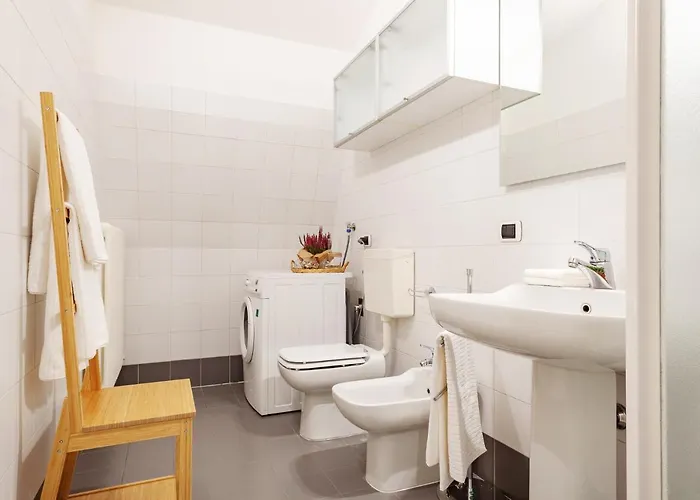 Ex Tribunale Palazzo Bentivoglio Διαμέρισμα